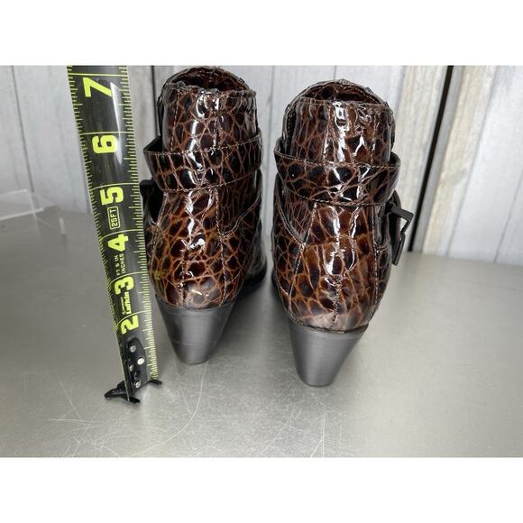 DINGO Croc Print Patent Leather Western Cowgirl Ankle Bootie Buckles Size 6 6.5 - Picture 4 of 5